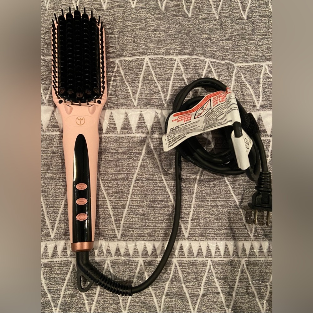 Lange straightening brush